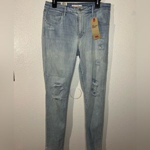 Levi’s 721 high rise ripped skinny jeans size 32X30  NWT